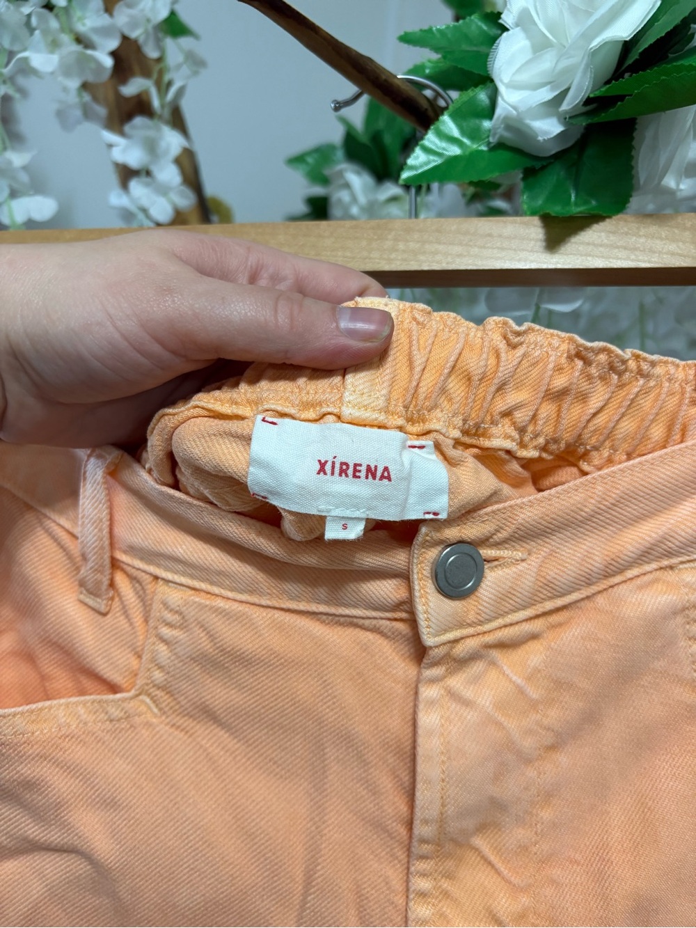 XiRENA High-Waist Peach-Orange Shorts - Picture 3 of 5